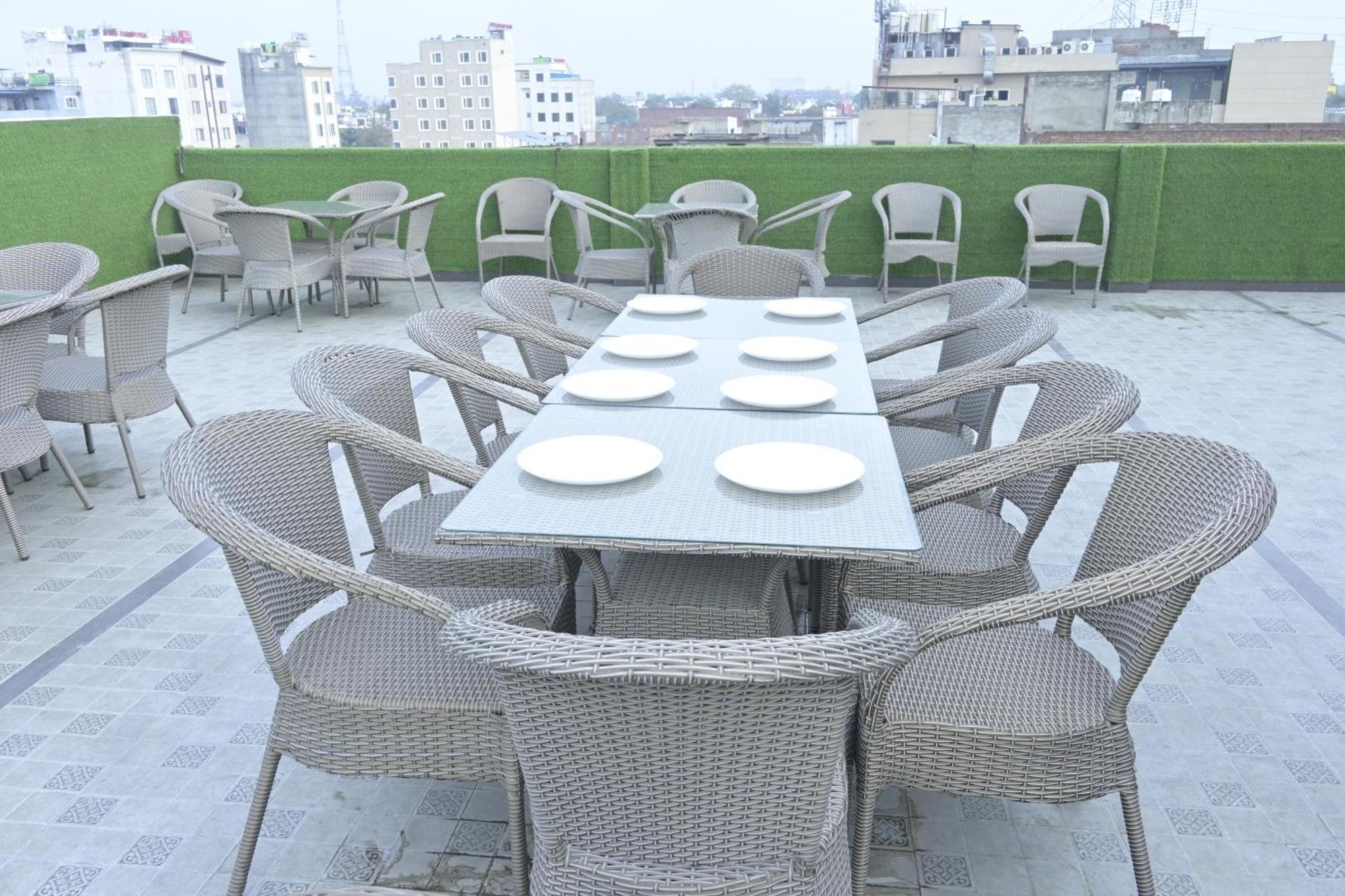 Vk Hotels & Resorts Amritsar Exterior foto